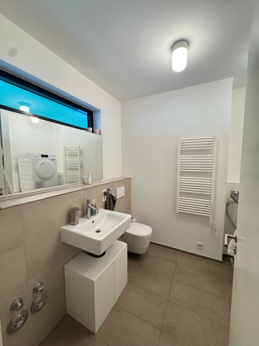 Hochwertig möblierte 2-Zimmer-Wohnung mit Balkon in zentraler Kölner Innenstadtlage – Tel Aviv Str. 7, 50676 Köln Altstadt-Süd – Vorschaubild 5
