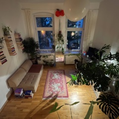 Spacious central 2-room apartment or big room in Kollwitzkiez, Pberg — photo 1