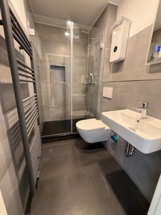Anzeigenbild: 2 frisch sanierte 3-Zimmer Maisonette-City-Apartments – ideal für 2er-WG | ab 1.180 € all inclusive