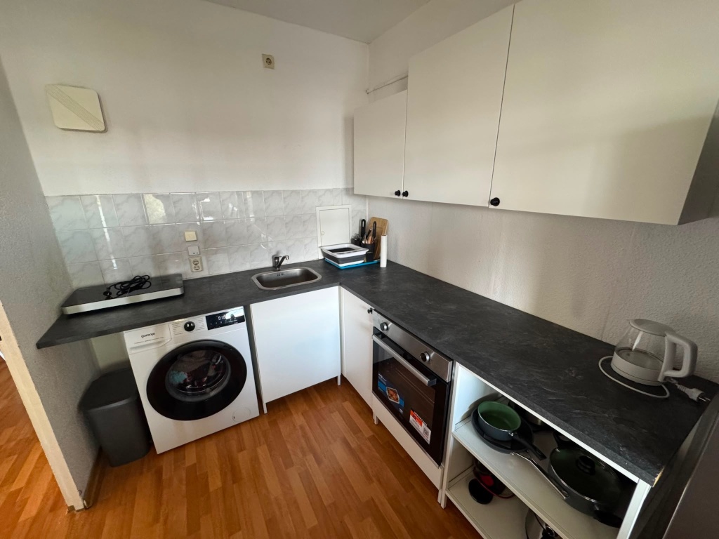 Helle vollmöblierte 3 Zimmer Dachgeschosswohnung ab 09/2026 – Massower Straße, 10315 Berlin Friedrichsfelde – Vorschaubild 7