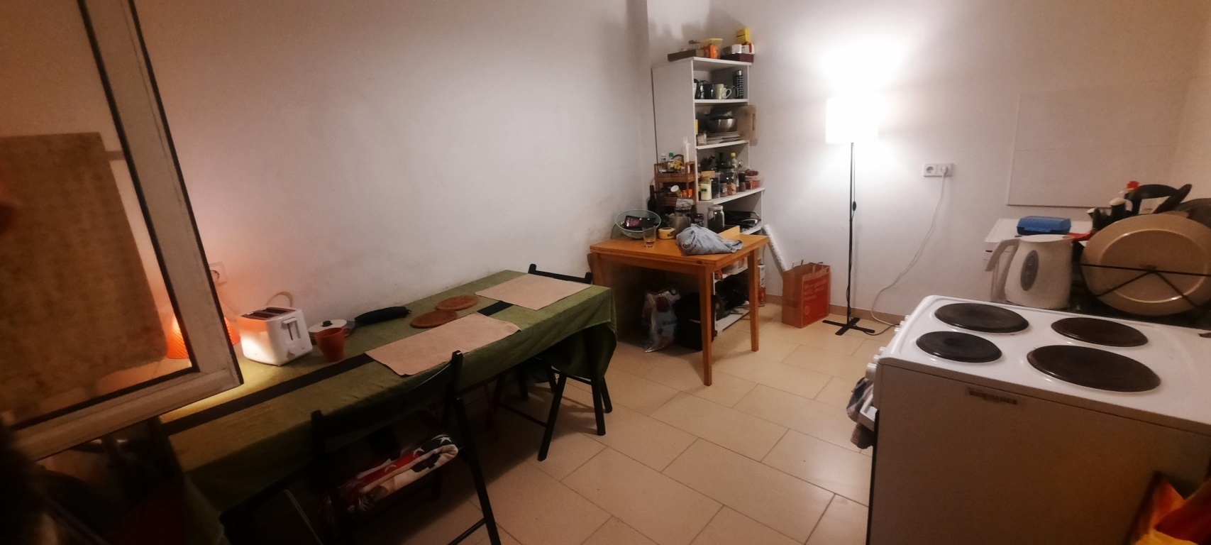 Offering an independant, 49 square meter apartment In Neuköln, Berlin for three months from October. – Zwiestädter Str. 12, 12055 Berlin Berlin – Vorschaubild 2