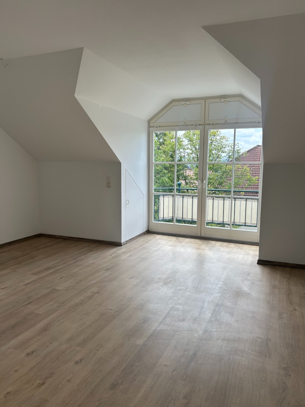 2 Zimmer Wohnung in Radebeul! – Winzerstr. 42a, 1445 Dresden Radebeul – Vorschaubild 3