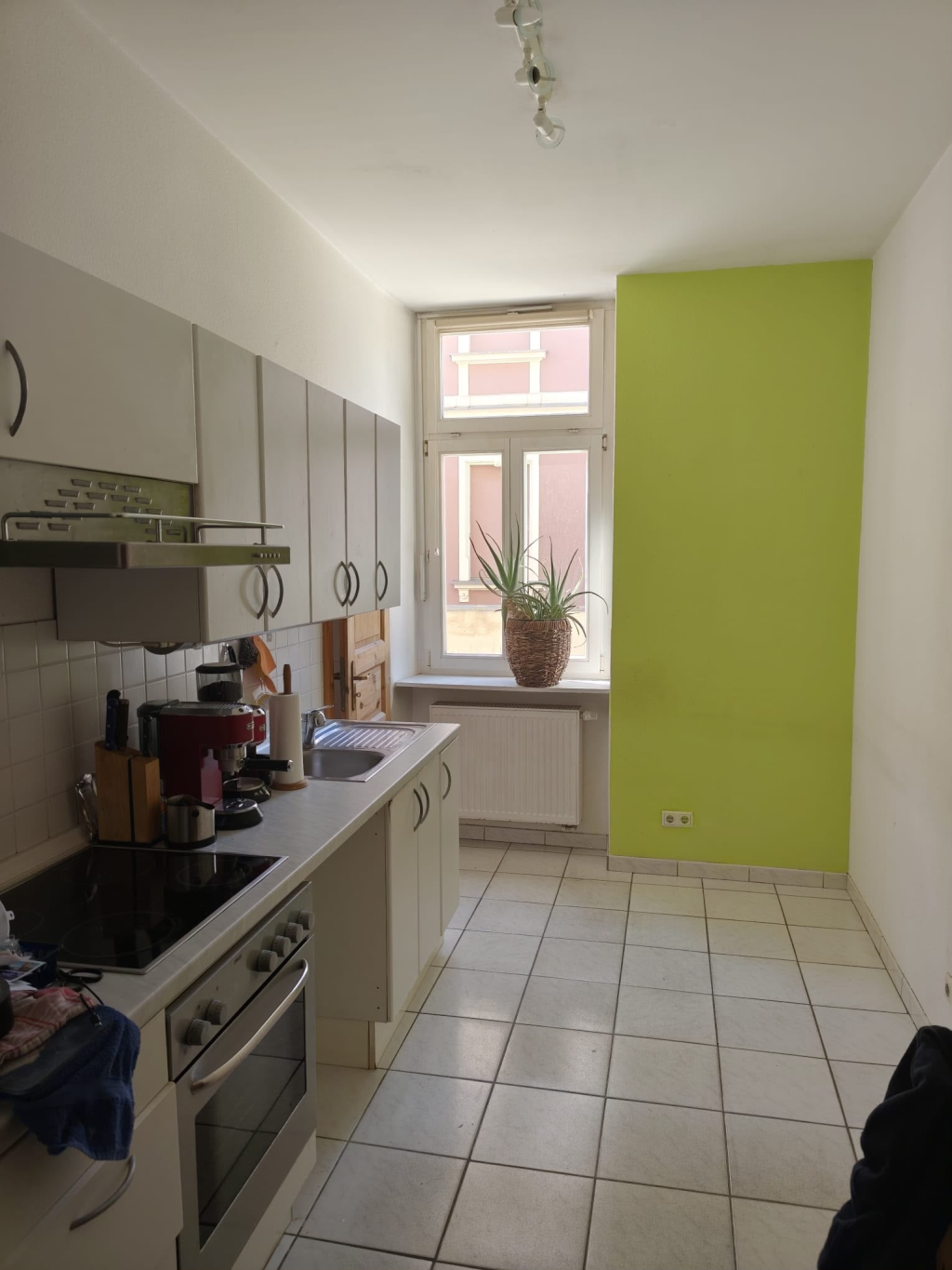 Suche Mitbewohner/in für 2er-WG in zentraler Lage in Würzburg – 97082 Würzburg Steinbachtal – Vorschaubild 3