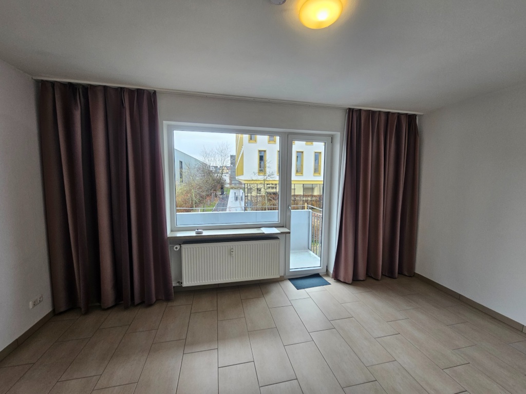 möblierte 2-Zimmer-Wohnung mit Balkon als 2-er WG zu vermieten – Zielstattstraße 25, 81379 München Sendling – Vorschaubild 2