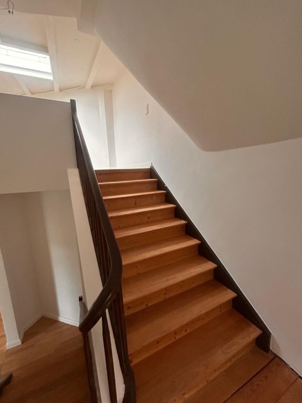 5-Zi. DG-Whg. EBK/Balkon/Wintergarten - WG geeignet – Taubenheimstr. 35, 70372 Stuttgart Bad Cannstatt – Vorschaubild 8