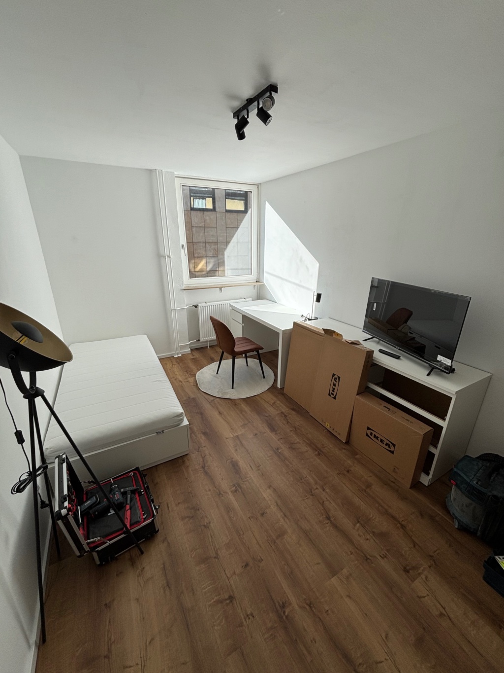 Bestlage Möbliertes Microapartment – direkt an der Uni & City ab 1. Oktober