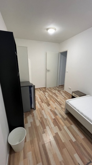 Furnished Room for Sublet in Frankfurt am Main West – €490 Warm Rent (Negotiable)