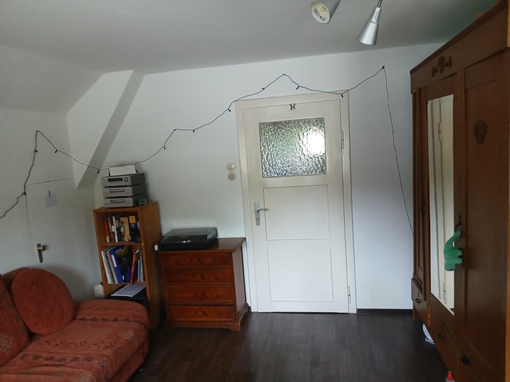 Habitación en WG Berg Steppachweg - Dein Zimmer