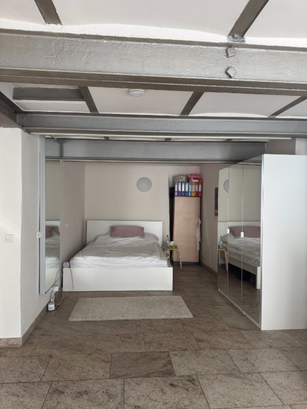 Helle, sonnige 55m2-Wohnung im Ulmer Fischerviertel – möblierte Untermiete von Okt. 2026 bis März 27 – Schwörhausgasse 16, 89073 Ulm Fischerviertel – Vorschaubild 4