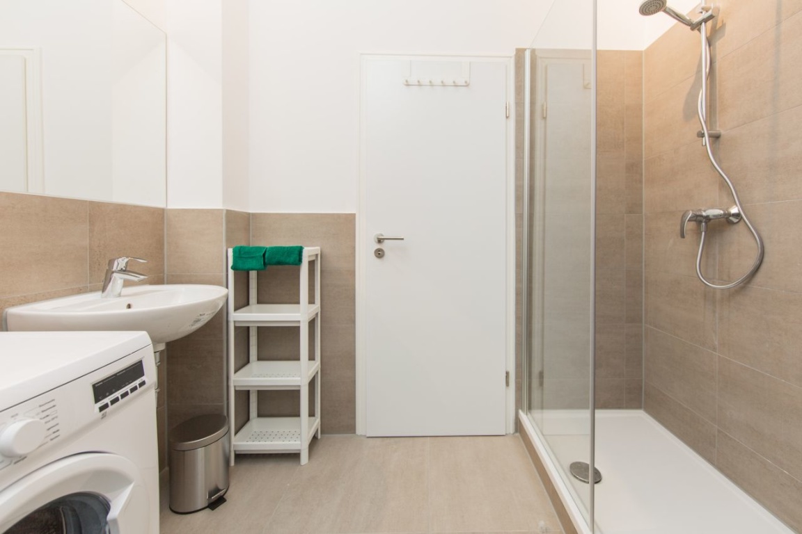 Modern möbliertes WG-Zimmer inkl. Anmeldung – Gräfestraße, 10967 Berlin Kreuzberg – Vorschaubild 7