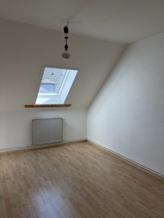 Anzeigenbild: WG Zimmer in der Wüste frei