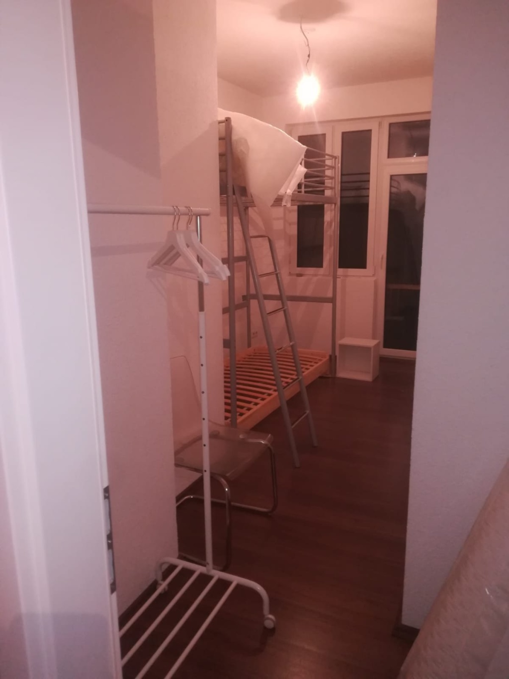 Helle 2-Zimmer-Wohnung mit Balkon - WG geeignet – Böblingerstraße 459, 70569 Stuttgart Kaltental – Vorschaubild 2