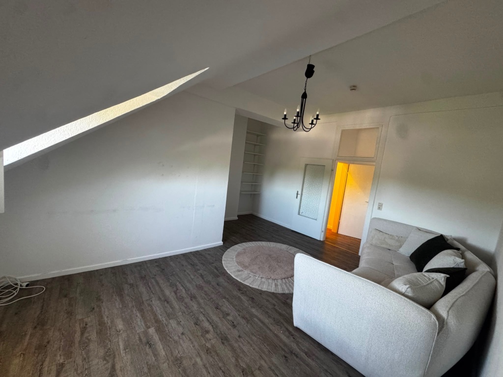 2 Zimmer Wohnung WG geeignet 83 m2 groß – Goebensiedlung 3, 56077 Koblenz Asterstein – Vorschaubild 2