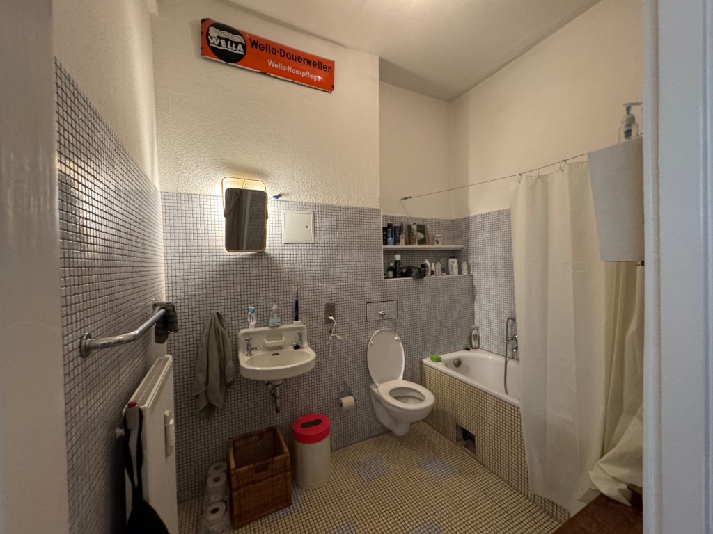 Central Private Studio Apartment - Peaceful Top Floor – Driesenstrasse, 10439 Berlin Prenzlauer Berg – Vorschaubild 5
