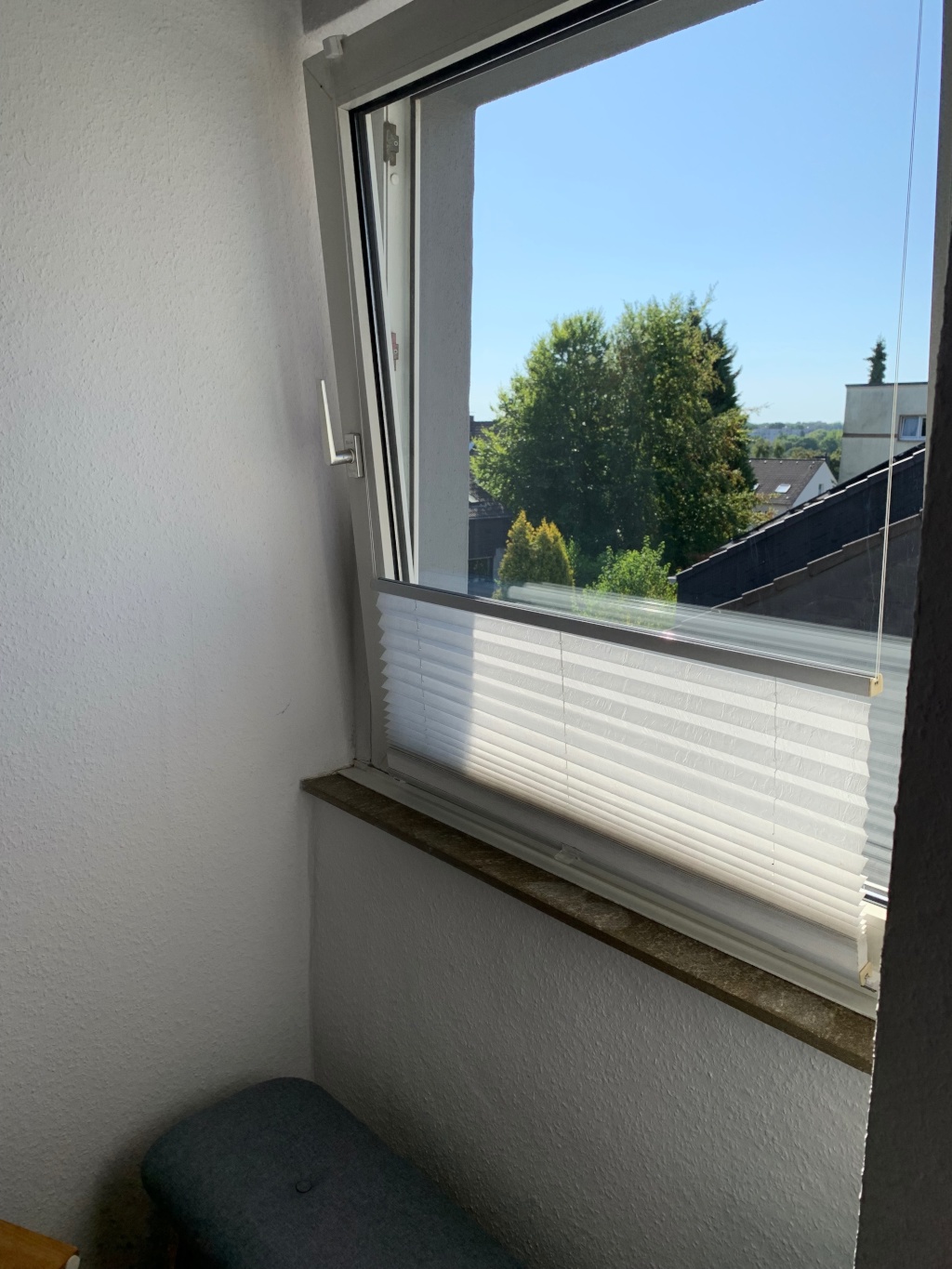 Schöne 1 Zimmer Wohnung (Uni nah) zur Untermiete (01.11.26-19.03.27) – Paulstraße, 44803 Bochum Wiemelhausen – Vorschaubild 4