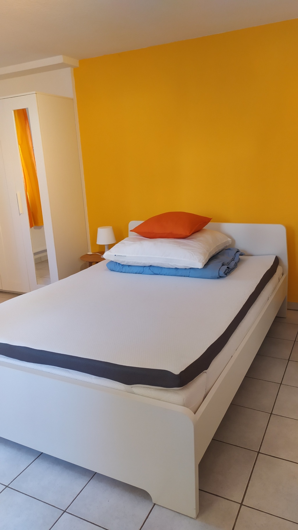 1-Zimmer-Apartment mit Küchenzeile – Schweinsbergstr. 31, 74074 Heilbronn Heilbronn – Vorschaubild 3