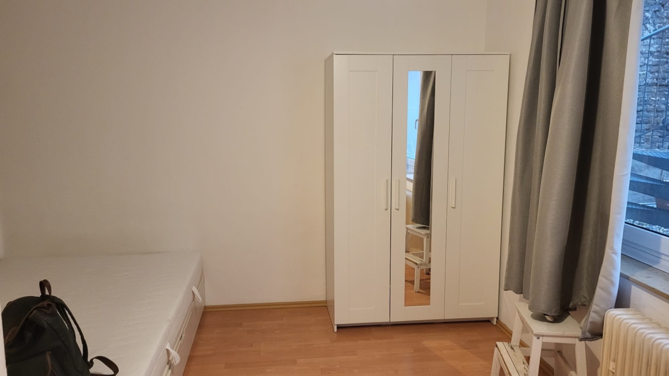 Tauschangebot! 1-Zimmer-Wohnung linksrheinisch gegen WG-Zimmer linksrheinisch