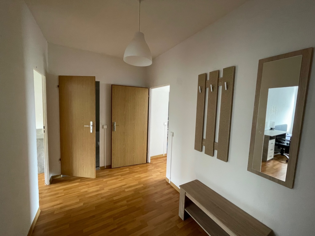 Helle vollmöblierte 3 Zimmer Dachgeschosswohnung ab 09/2026 – Massower Straße, 10315 Berlin Friedrichsfelde – Vorschaubild 8