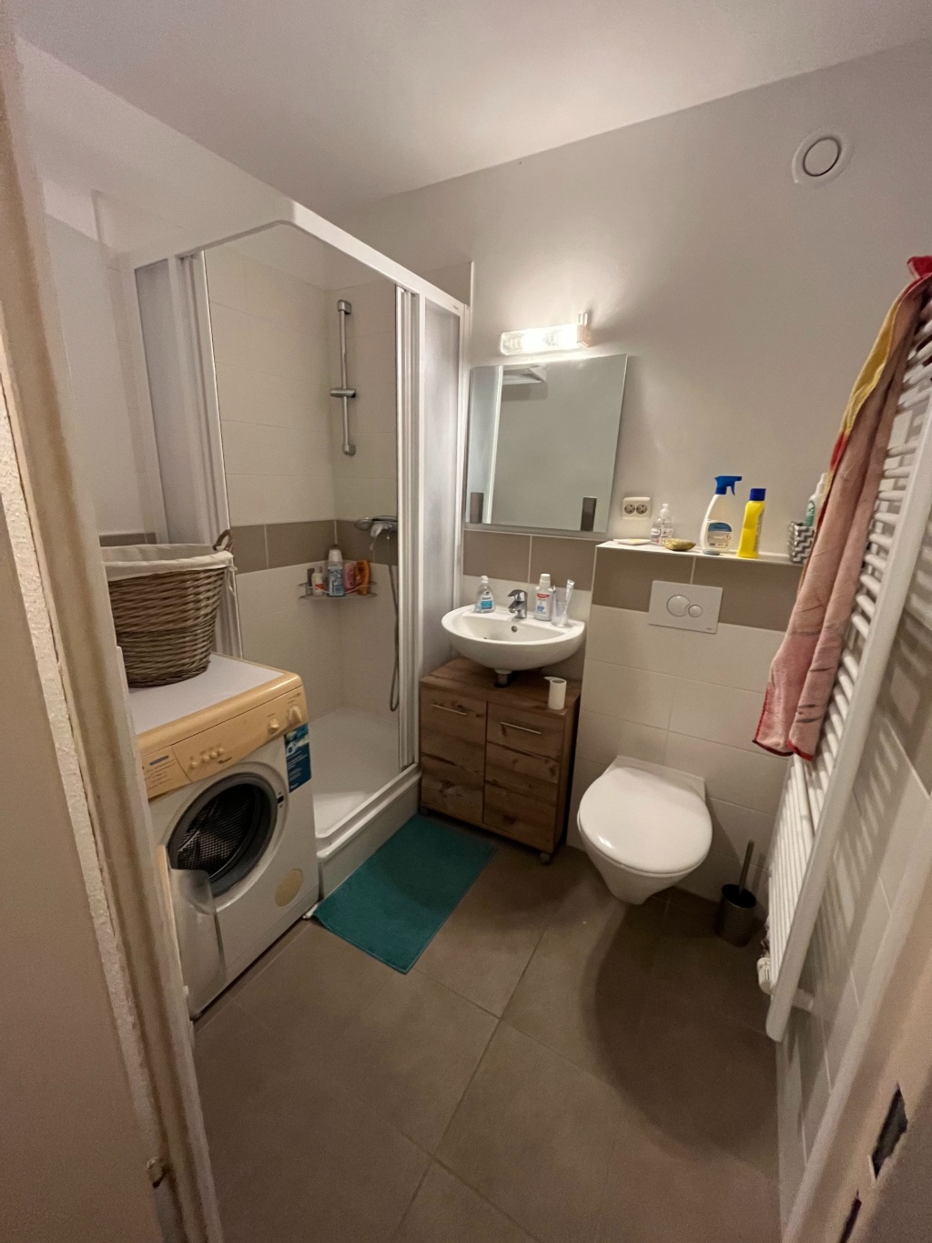 Sonnige, voll möblierte 1-Zimmer-Wohnung in Lichtenberg | ca. 33 m2 | ab 01.09. – Otto-Schmirgal-Straße 6, 10319 Berlin Lichtenberg – Vorschaubild 3