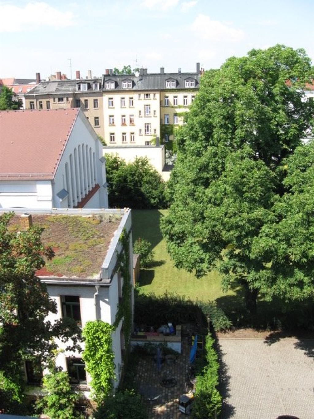 Helle und ruhige 2-Zimmer Wohnung