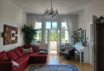 3 Zimmer Wohnung in Berlin X-Berg, Altbau mit Balkon — photo 1