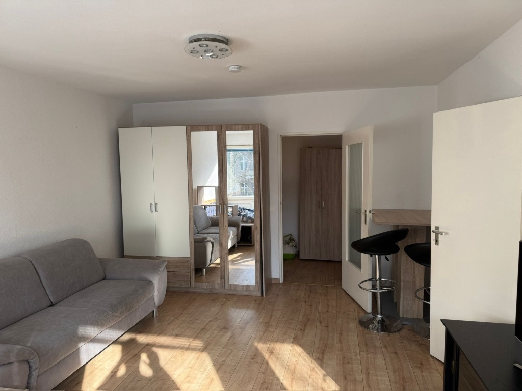 Flat Spandau Jugendweg - picture 6