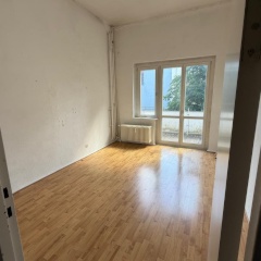 Anzeigenbild: Zimmer mit Balkon in Wohngemeinschaft zu vermieten