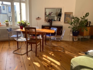 Möblierte Traumwohnung im Prenzlauer Berg – Untermiete für 2 Jahre gesucht // Furnished dream apartment in Prenzlauer Be — photo 1
