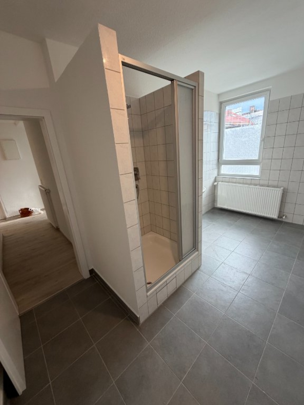 neu renovierte helle 3 Zimmer Wohnung in Stuttgart West zu vermieten – Schwabstrasse, 70197 Stuttgart West – Vorschaubild 9