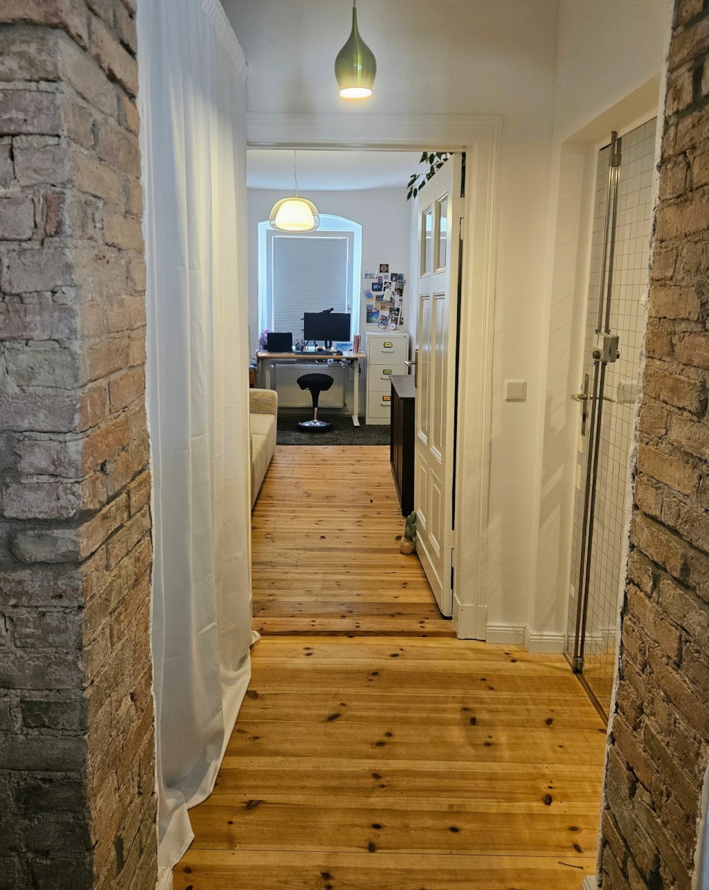 Charming 3-Room Apartment in the heart of vibrant but cozy Kreuzberg (Bergmannkiez) with shared rooftop terrace – Riemannstraße, 10961 Berlin Kreuzberg – Vorschaubild 5