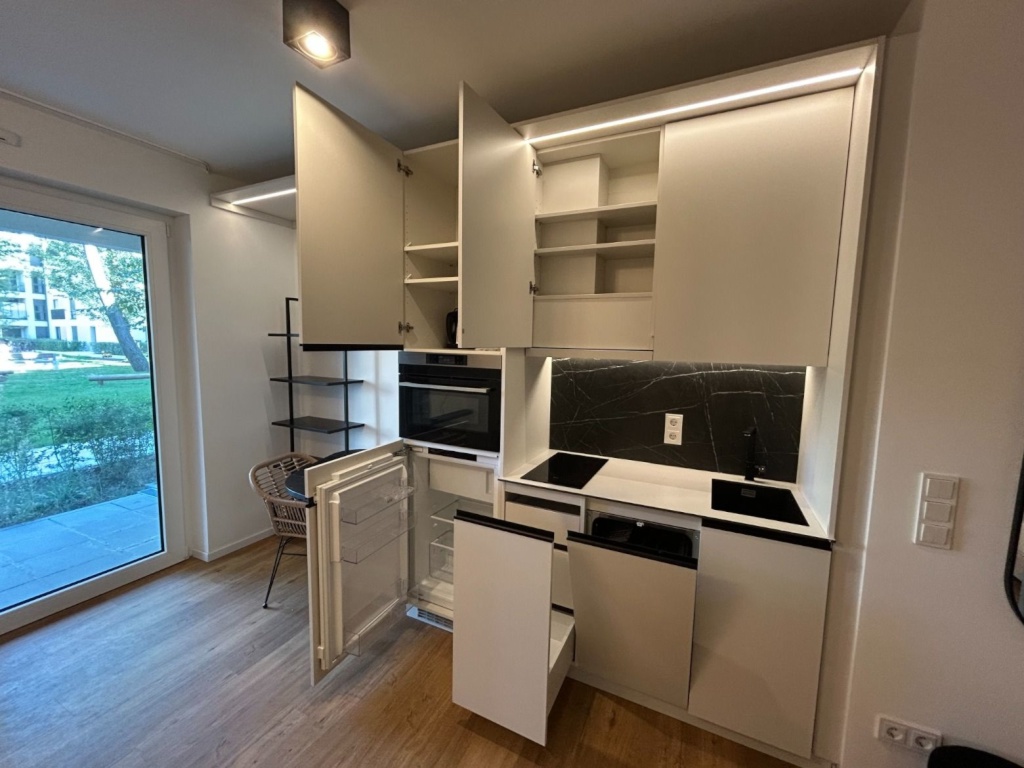 1-Zimmer-Wohnung Berlin Biedenkopfer Straße 54 - Moderne Küche mit Geräten