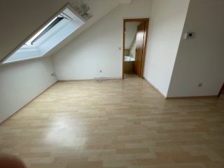 Imagen del anuncio: Freundliche, helle Dachgeschosswohnung