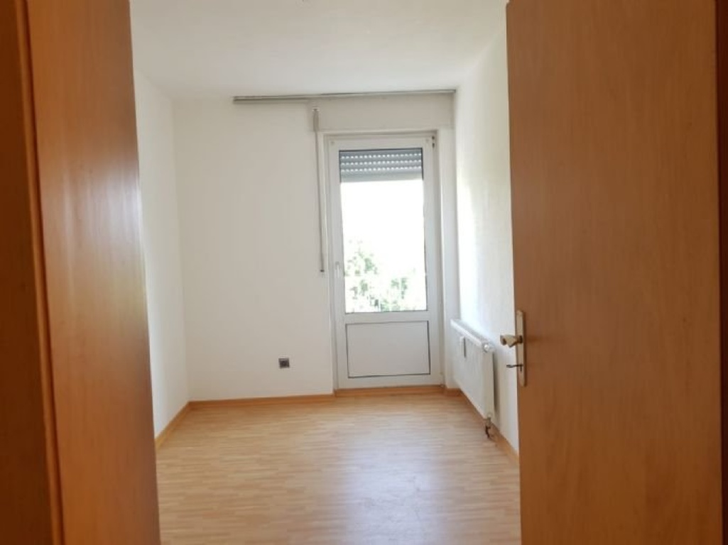 Traumhafte 4 ZKB mit Balkon: WG-geeignet für Studenten der HS Trier – Trier West Twf, 54294 Trier Euren – Vorschaubild 8