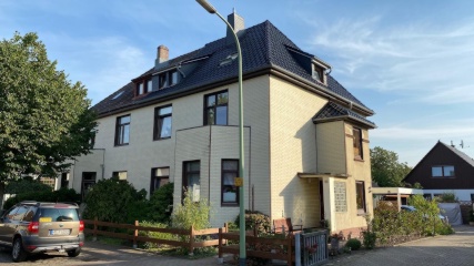 Möblierte Dachgeschosswohnung in Bremerhaven - Wulsdorf