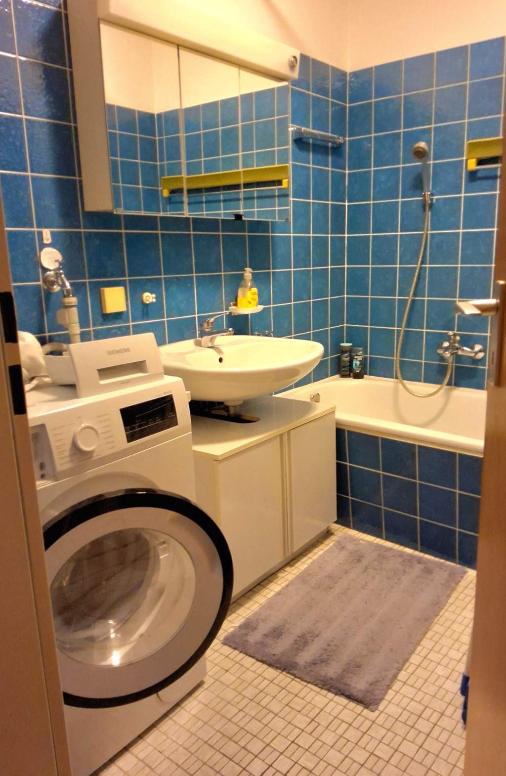 Flatshare Uninähe Schützenstraße 22 - Wannenbad mit Waschmaschine