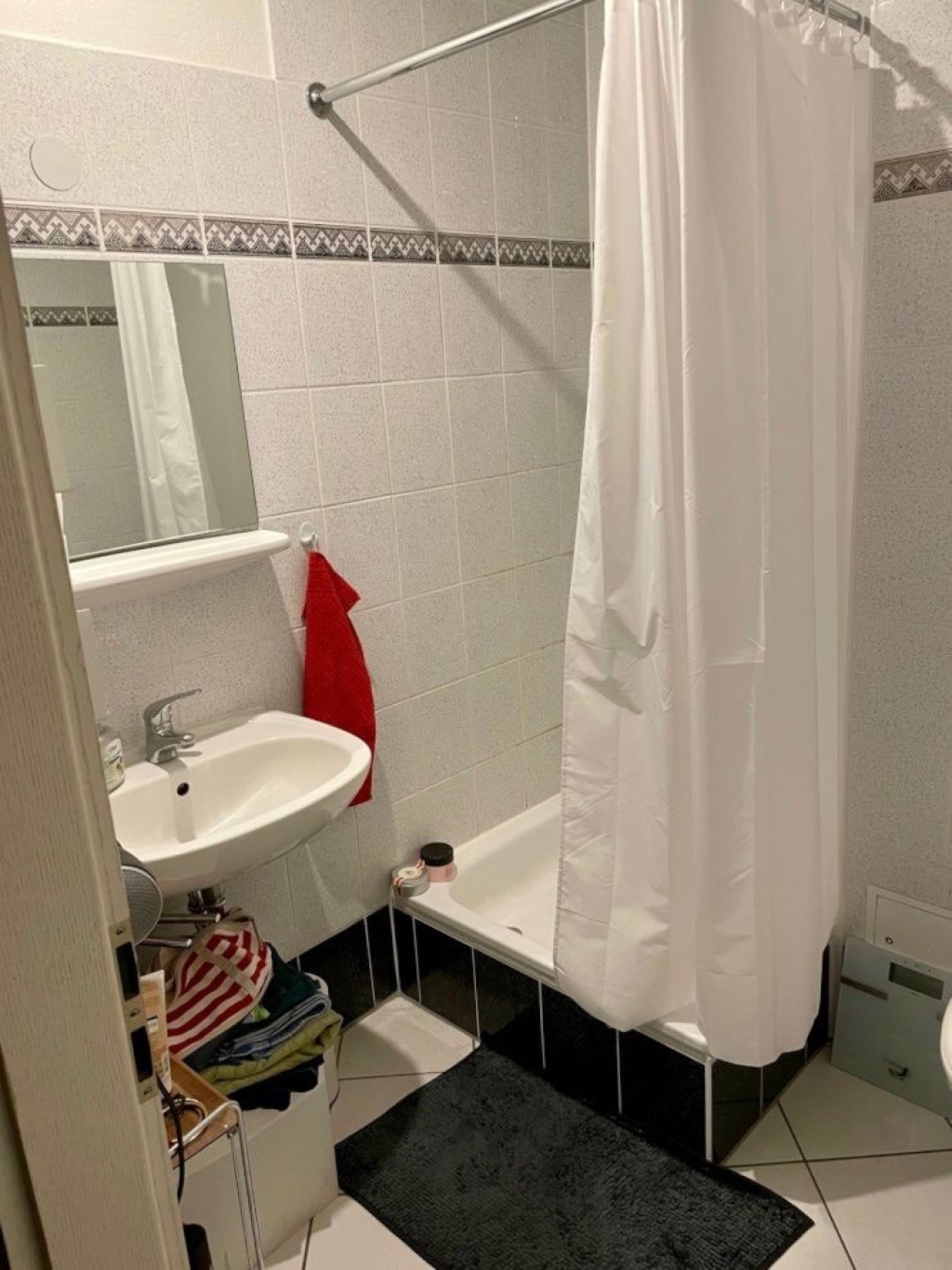 Wunderschöne, voll möblierte 1-Zimmer-Wohnung in Dresden-Neustadt - 700€ warm (Nur an Frauen / FLINTA) – Helgolandstraße, 1097 Dresden Neustadt – Vorschaubild 3
