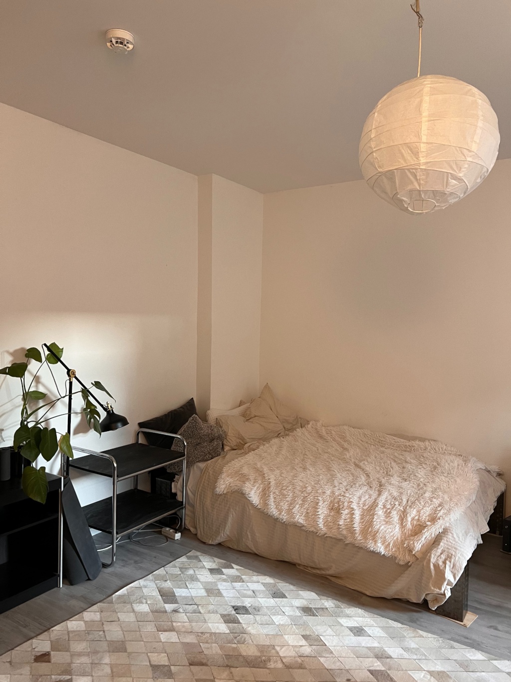 1-Zimmer Altbauwohnung im Ring mit Balkon