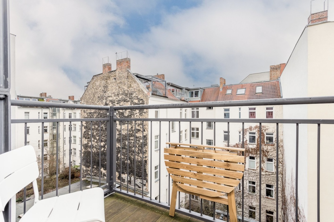 Fully Furnished Studio with Balcony – Ideal for Mid-Term Stays – Kopenhagener Str. 67, 10437 Berlin Prenzlauer Berg – Vorschaubild 9