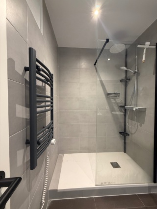 Ad image: Moderne 3 Zimmerwohnung mit Klimaanlage Innenstadtlage
