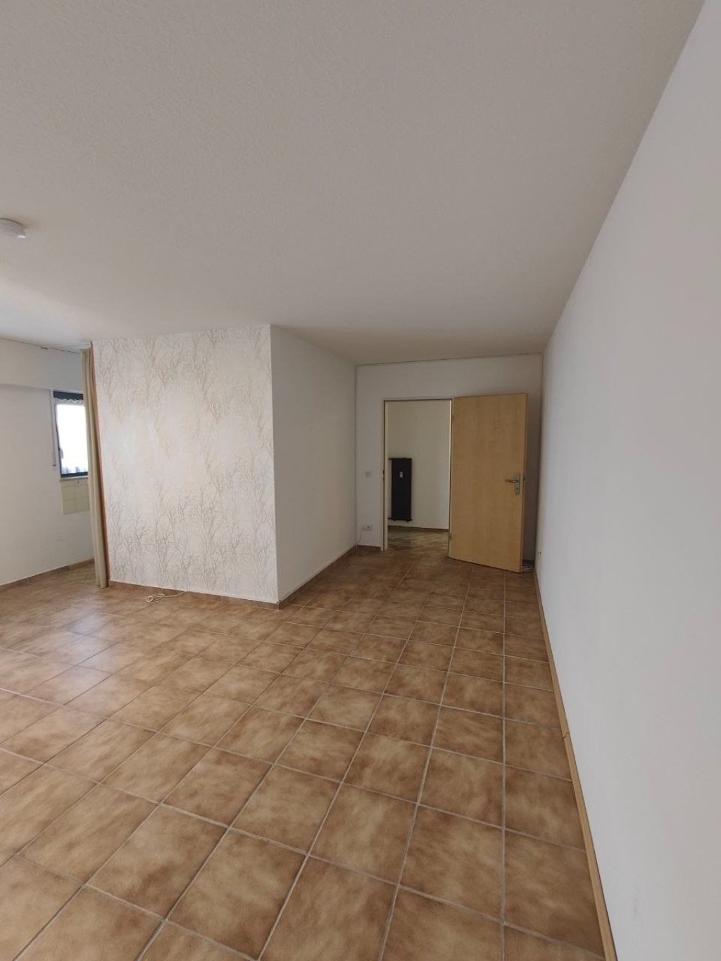 1-Zimmer-Wohnung hell mit Küche in bester Lage nah am Poppeldorfer Schloss – Lotharstraße 44, 53115 Bonn Kessenich – Vorschaubild 2