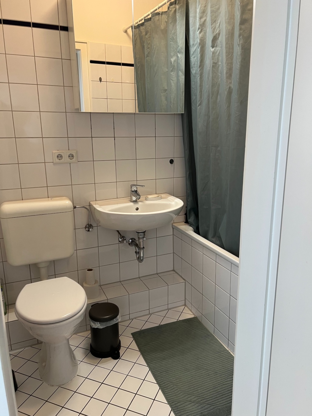 Möblierte 1-Zimmer-Wohnung in Altona zur Zwischenmiete | 08.09.–19.12. – Professor-Brix-Weg, 22767 Hamburg Altona-Altstadt – Vorschaubild 8