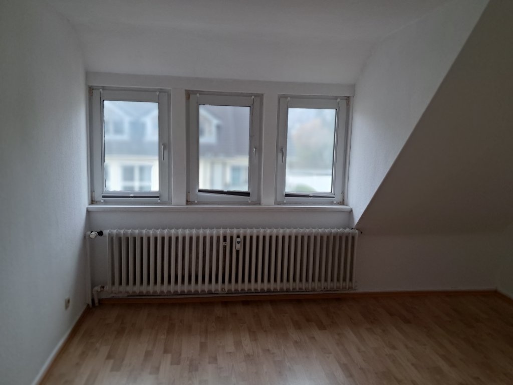 3 Zimmer Dachgeschosswohnung – Brombergerstr. 34, 31141 Hildesheim Marienburger Höhe – Vorschaubild 3