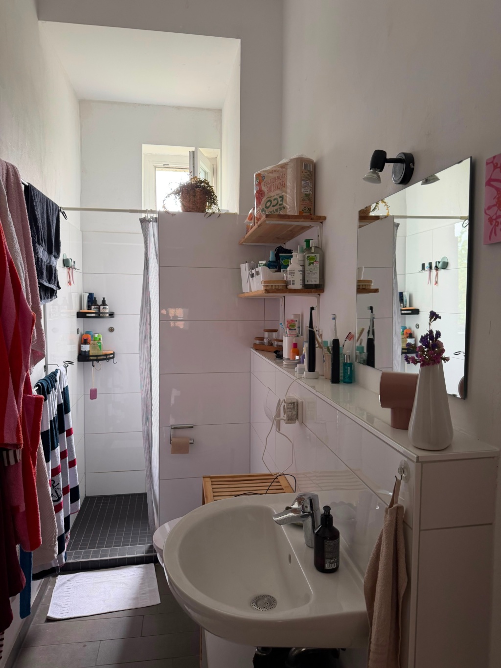 WG-Zimmer Pluggendorf Josefstraße - Bad