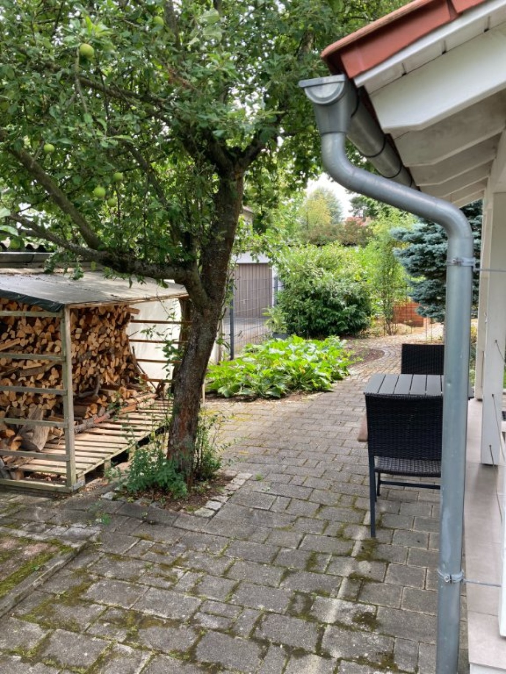 Biete voll möblierte 2-Zimmer Souterrain Wohnung – Dompfaffstraße, 91056 Erlangen Alt-Erlangen – Vorschaubild 7