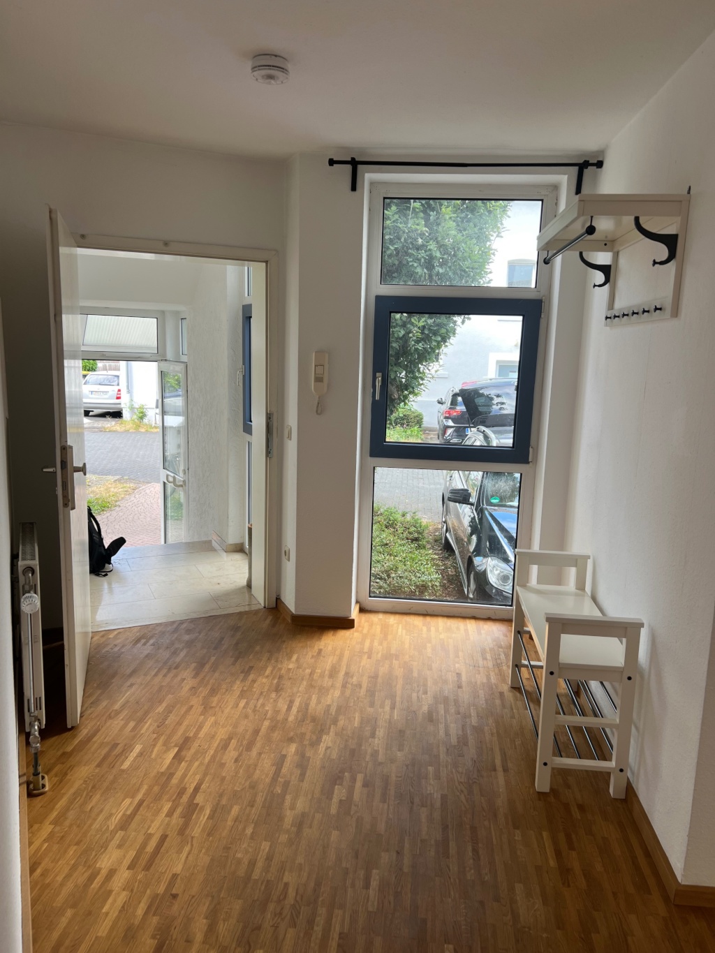 Flat Gießen Mittelweg 7a - Eingangsbereich Richtung Eingangstür
