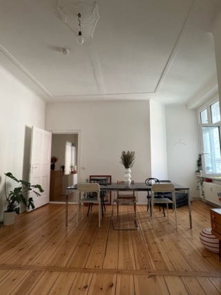 Beautiful spacious apartment in Kreuzberg, next to Maybahufer — photo 1