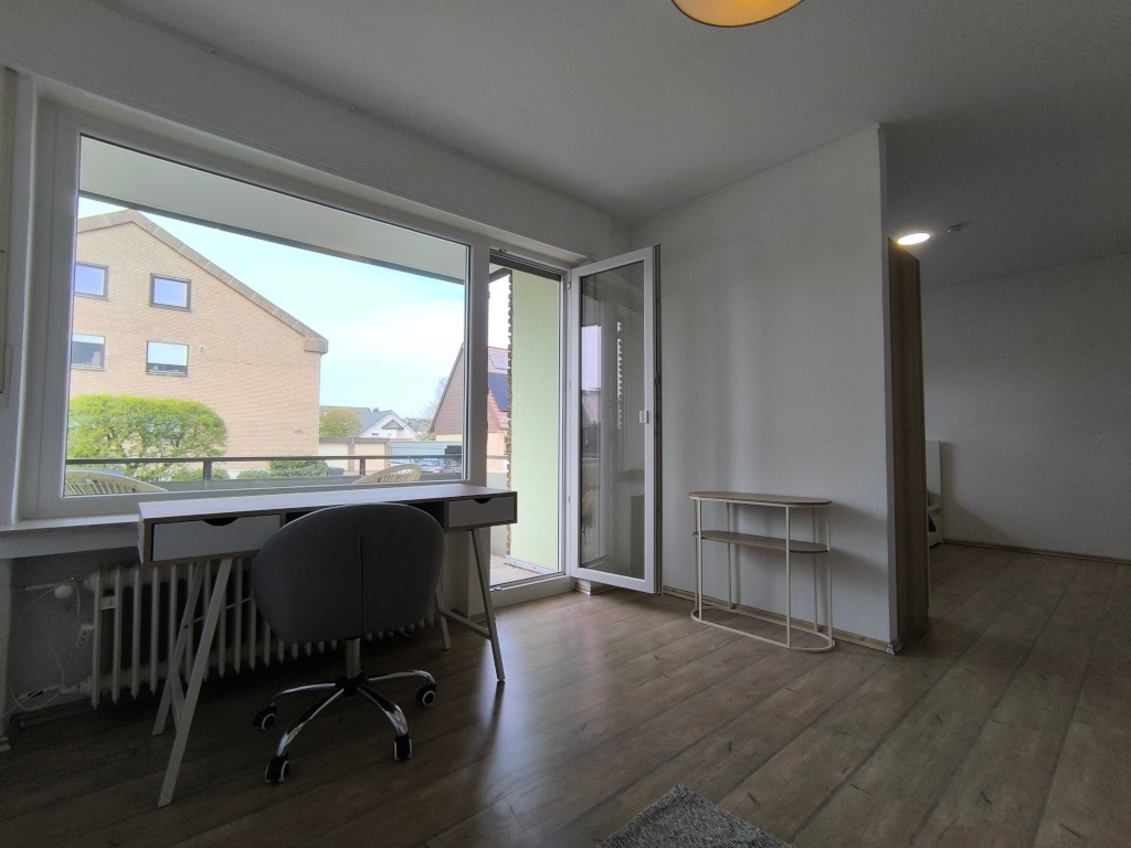 Möbliertes 1,5-Zimmer-Studentenapartment 40m2 mit Balkon in Bielefeld-Theesen – Kahler Krug 10, 33739 Bielefeld Theesen – Vorschaubild 5