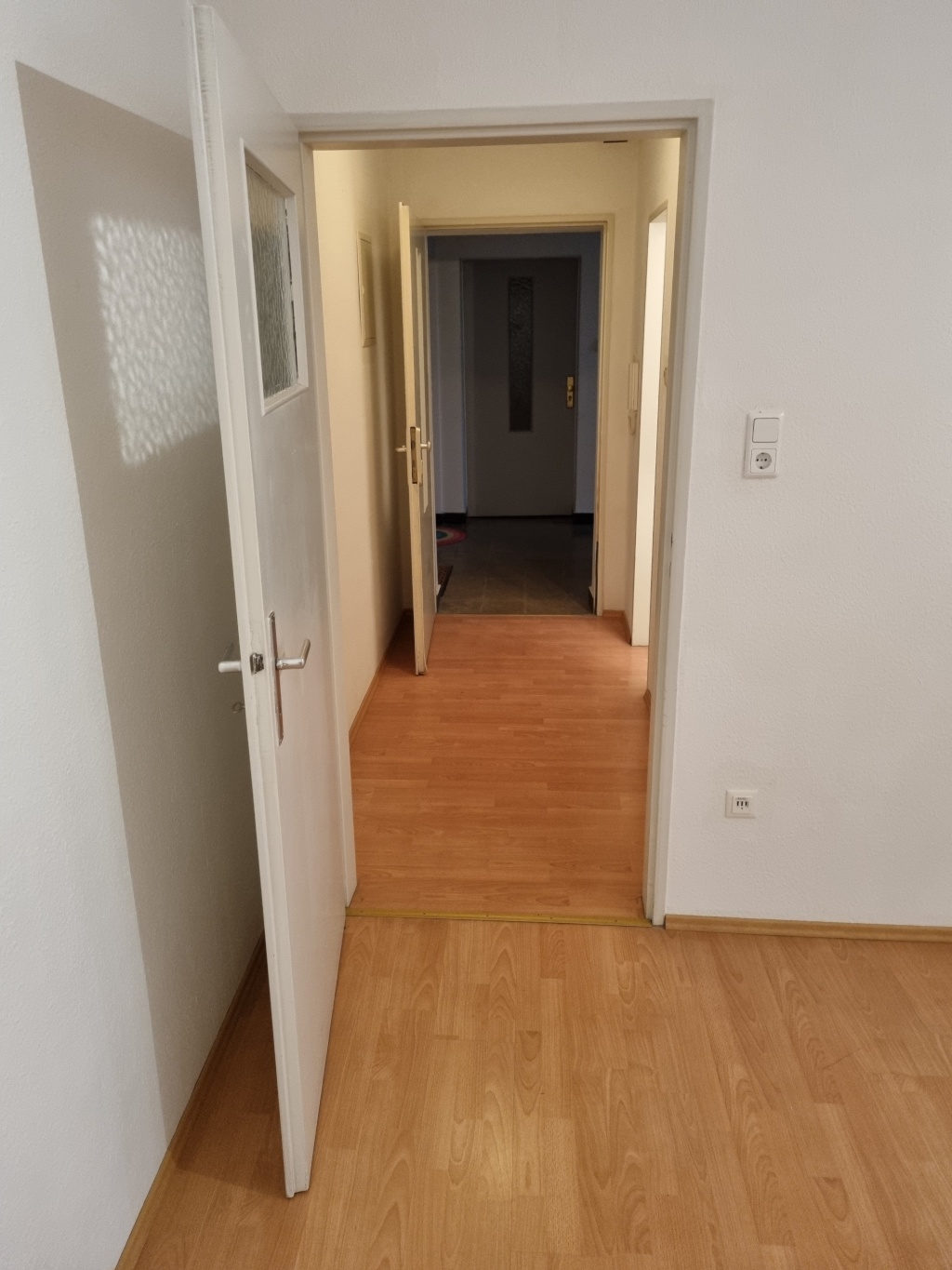Schöne 1-Zimmer Wohnung mit Badewanne in 1A Top-Lage in Mannheim Oststadt – 68165 Mannheim Oststadt – Vorschaubild 5