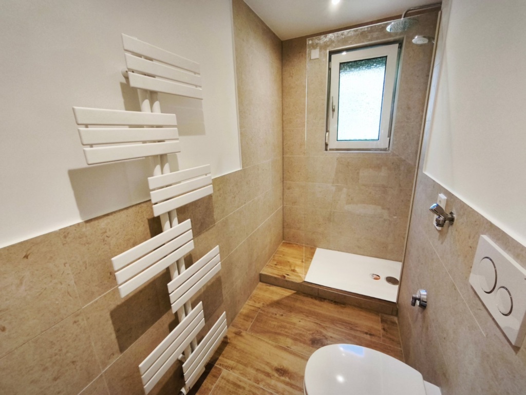 Wunderschöne, frisch renovierte 3-Zimmer-Wohnung mit Balkon & Einbauküche – Burgstr 51, 70569 Stuttgart Kaltental – Vorschaubild 8