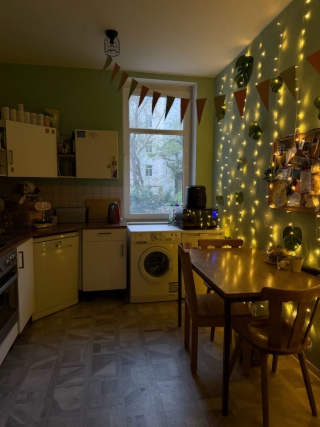 Anzeigenbild: Großes Zimmer in toller 4er WG
